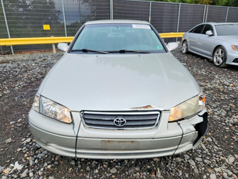2001 Toyota Camry მანქანა იყიდება აუქციონზე, vin: JT2BG28K110543096, აუქციონის ნომერი: 70505356