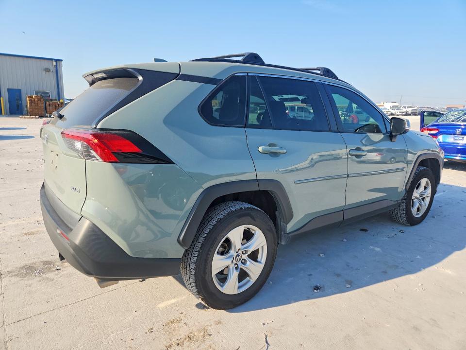 2020 Toyota Rav4 მანქანა იყიდება აუქციონზე, vin: 2T3W1RFV9LW074824, აუქციონის ნომერი: 69090216