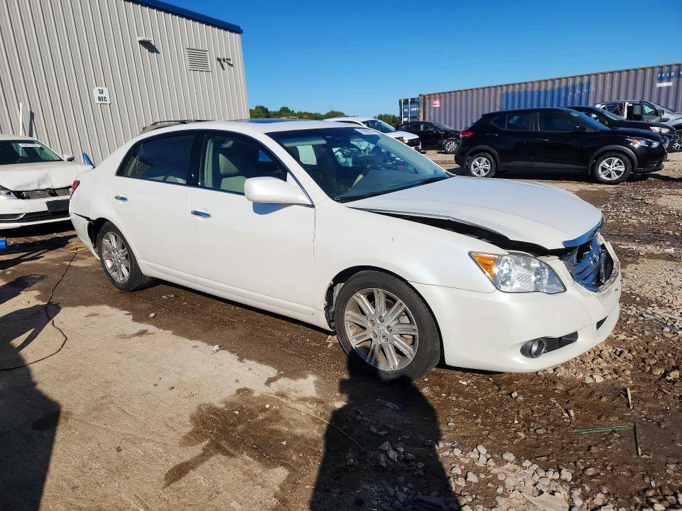 70902976 :رقم المزاد ، 4T1BK3DB0AU356406 vin ، 2010 Toyota Avalon مزاد بيع