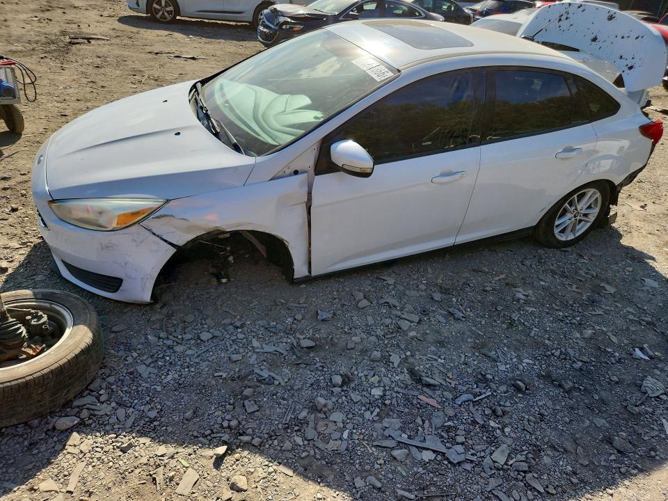 70968866 :رقم المزاد ، 1FADP3F24FL328901 vin ، 2015 Ford Focus مزاد بيع