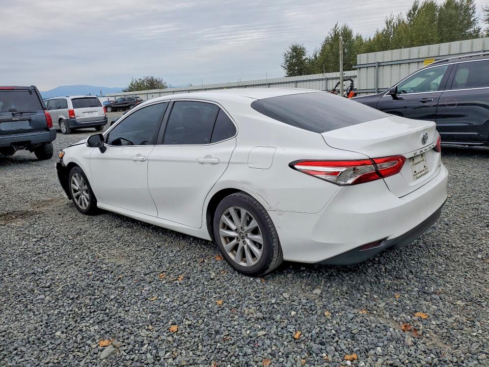 Продаж на аукціоні авто 2018 Toyota Camry, vin: 4T1B11HK9JU626279, номер лоту: 70557256