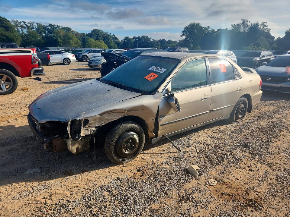 70340796 :رقم المزاد ، 1HGCG5647YA144829 vin ، 2000 Honda Accord مزاد بيع