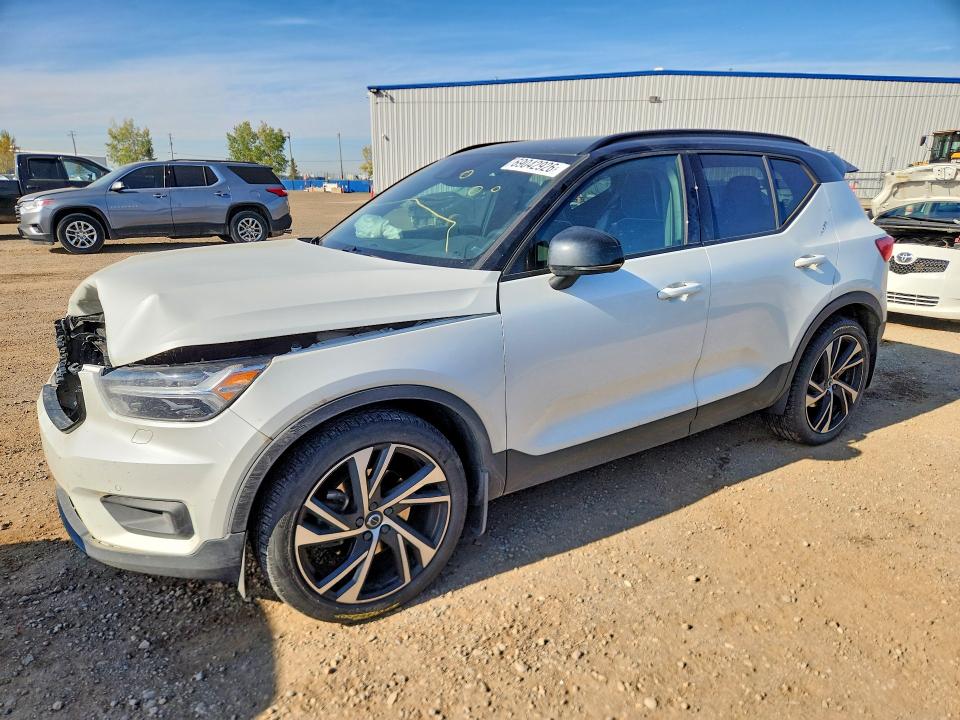 Продажа на аукционе авто 2022 Volvo Xc40, vin: YV4162UM0N2668997, номер лота: 69042926