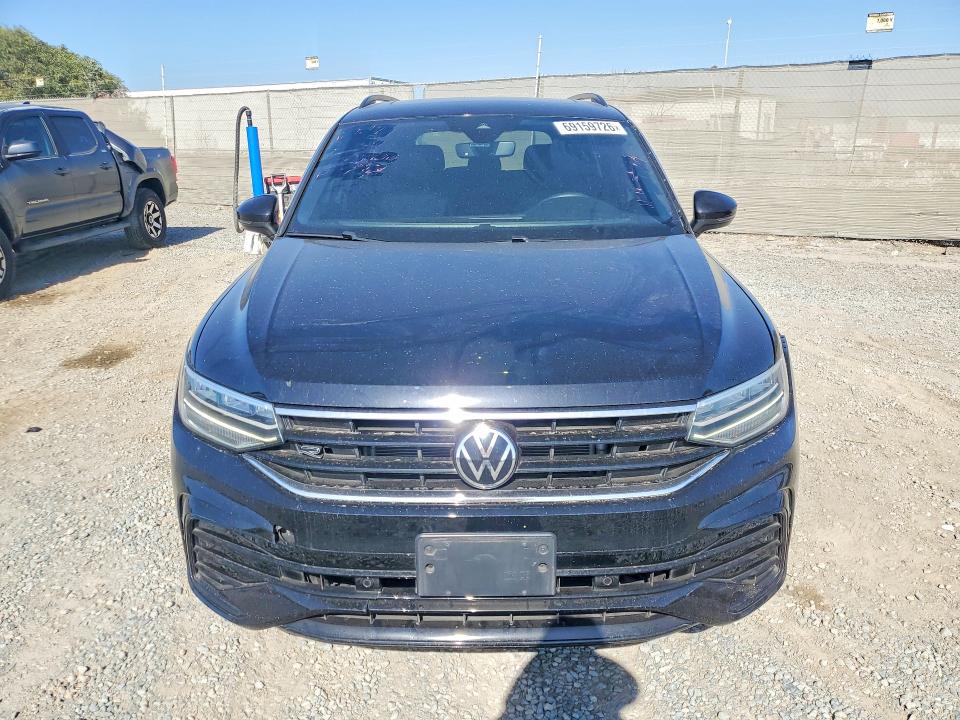 69159726 :رقم المزاد ، 3VVCB7AX5NM097343 vin ، 2022 Volkswagen Tiguan مزاد بيع