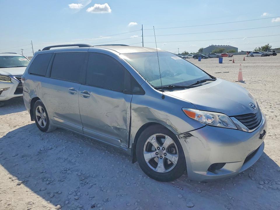Продаж на аукціоні авто 2011 Toyota Sienna, vin: 5TDKK3DC7BS149255, номер лоту: 70668536