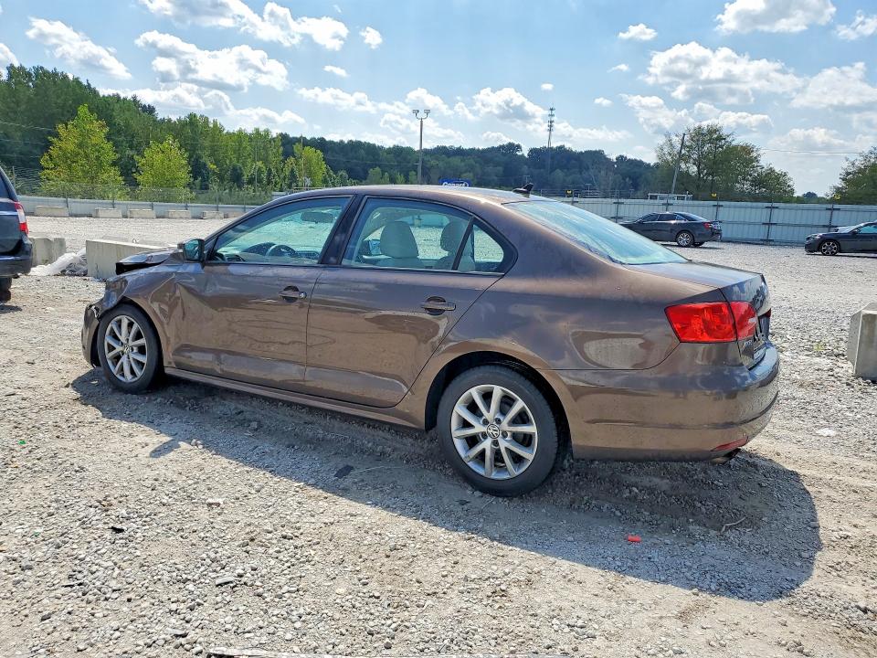 2011 Volkswagen Jetta მანქანა იყიდება აუქციონზე, vin: 3VWBX7AJ4BM375438, აუქციონის ნომერი: 67332166