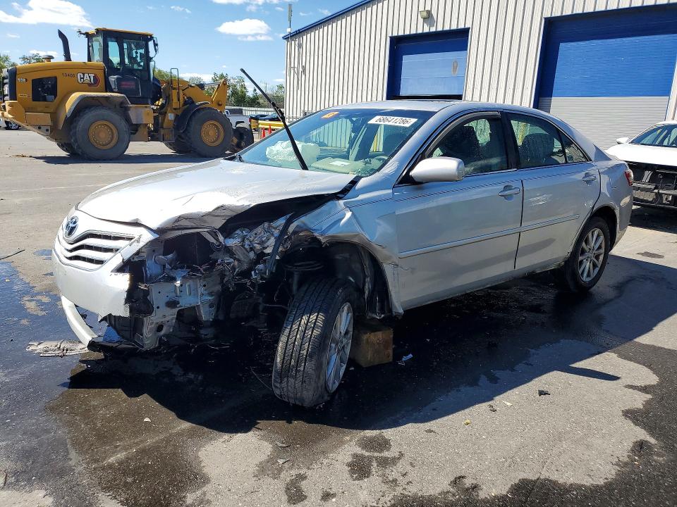 68641286 :رقم المزاد ، 4T1BF3EK0BU191185 vin ، 2011 Toyota Camry مزاد بيع