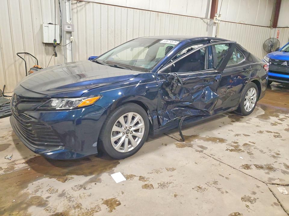 Продаж на аукціоні авто 2018 Toyota Camry, vin: 4T1B11HK2JU607203, номер лоту: 68679576