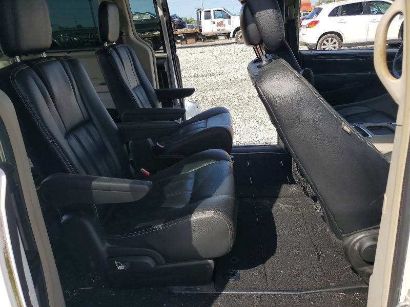 2016 Chrysler Town & Country მანქანა იყიდება აუქციონზე, vin: 2C4RC1BG8GR261066, აუქციონის ნომერი: 68817796