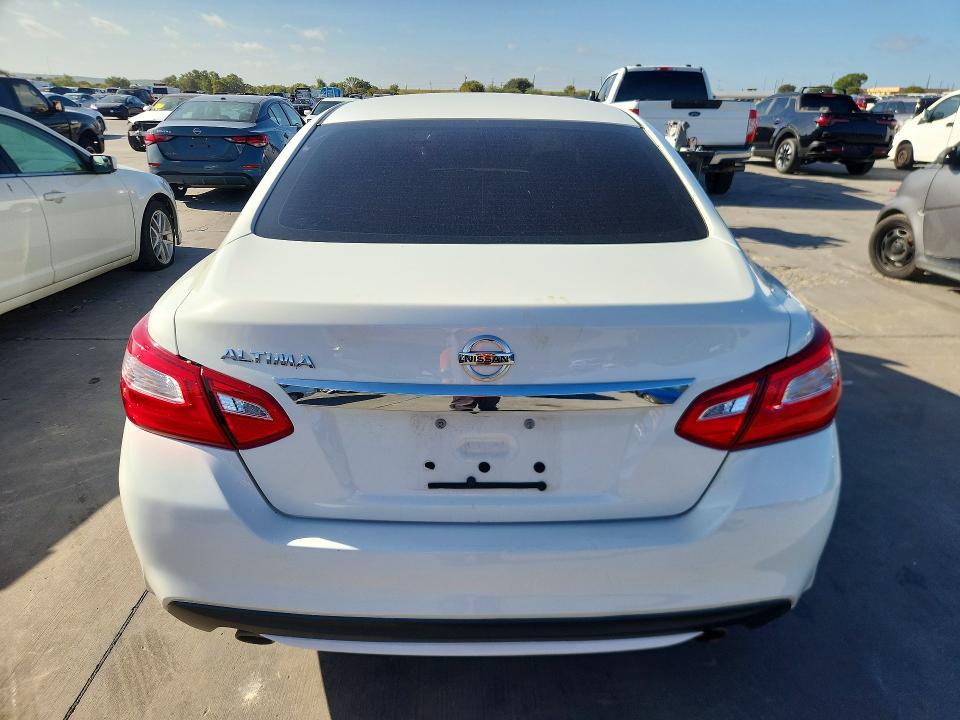 68940526 :رقم المزاد ، 1N4AL3AP4HC498356         vin ، 2017 Nissan Altima مزاد بيع