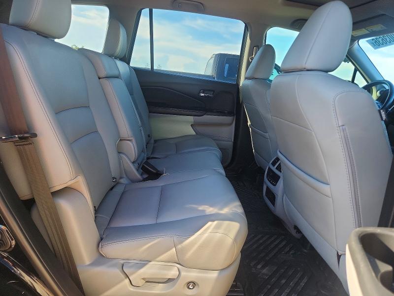 Продаж на аукціоні авто 2018 Honda Pilot, vin: 5FNYF5H57JB006413, номер лоту: 68003636