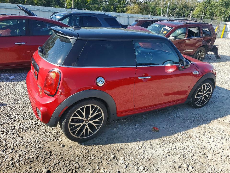 68104706 :رقم المزاد ، WMWXP7C5XF2A59080 vin ، 2015 Mini Cooper مزاد بيع