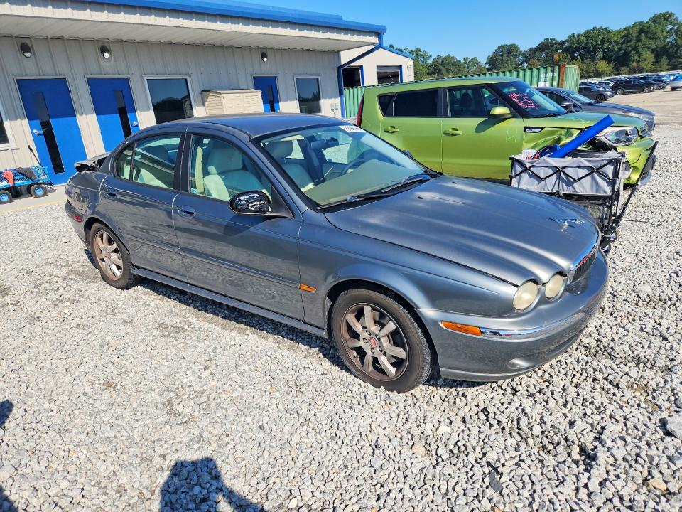 2004 Jaguar X-type მანქანა იყიდება აუქციონზე, vin: SAJEB52D04XD94680, აუქციონის ნომერი: 66990926