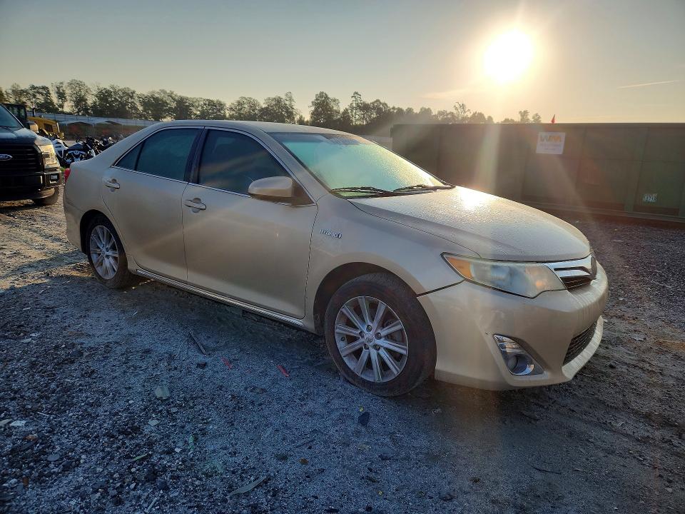 69855696 :رقم المزاد ، 4T1BD1FK8CU038774 vin ، 2012 Toyota Camry Hybrid مزاد بيع