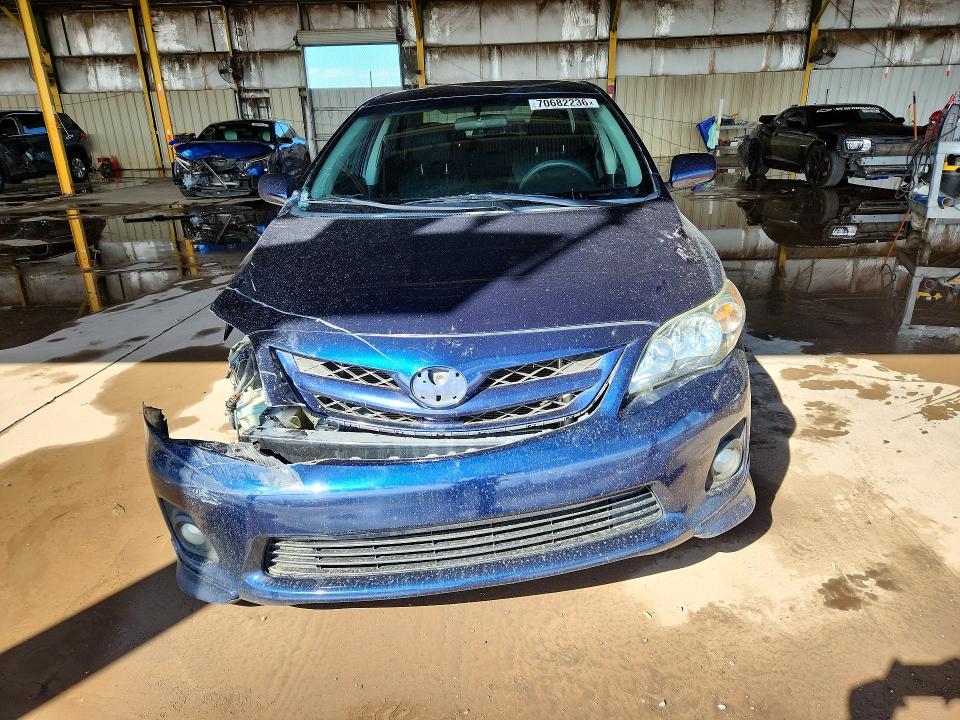 70682236 :رقم المزاد ، 5YFBU4EE1CP024777 vin ، 2012 Toyota Corolla مزاد بيع