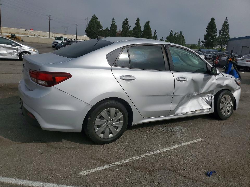 68653796 :رقم المزاد ، 3KPA24AD1LE328367 vin ، 2020 Kia Rio مزاد بيع