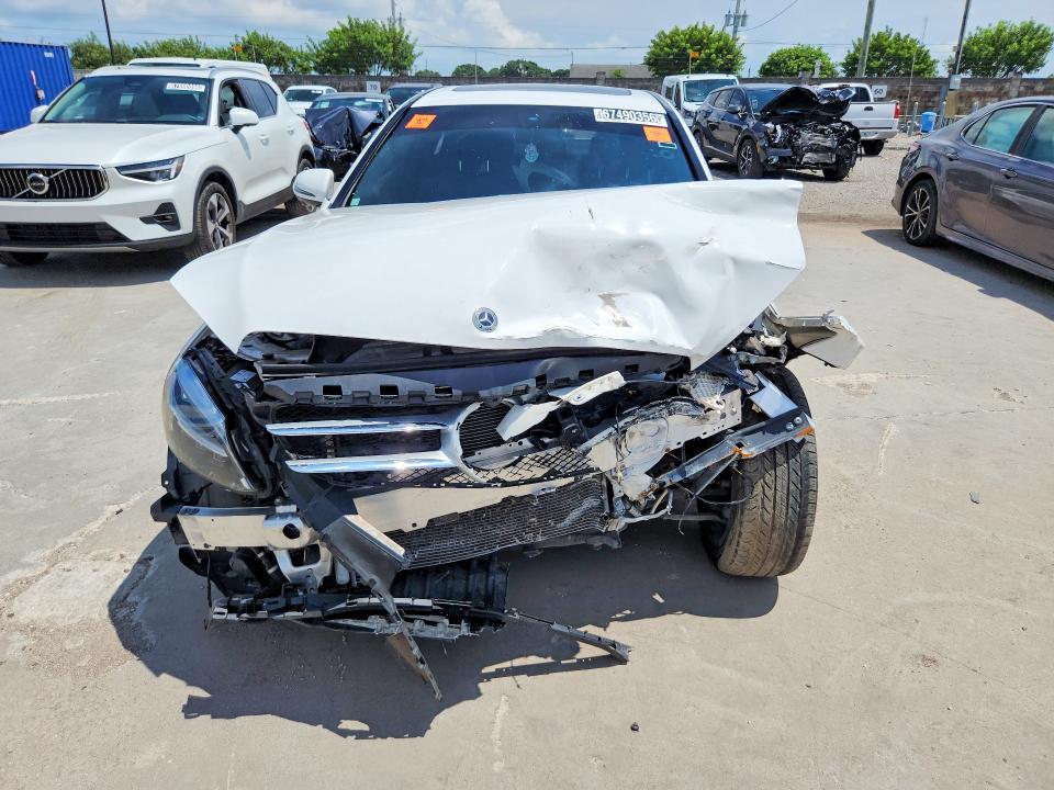 2021 Mercedes-benz C მანქანა იყიდება აუქციონზე, vin: W1KWF8DB8MR652830, აუქციონის ნომერი: 67490356