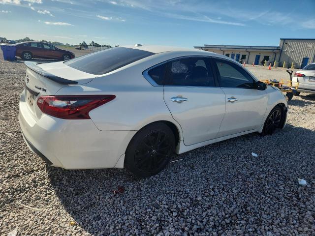 68146126 :رقم المزاد ، 1N4AL3AP8JC283391 vin ، 2018 Nissan Altima مزاد بيع