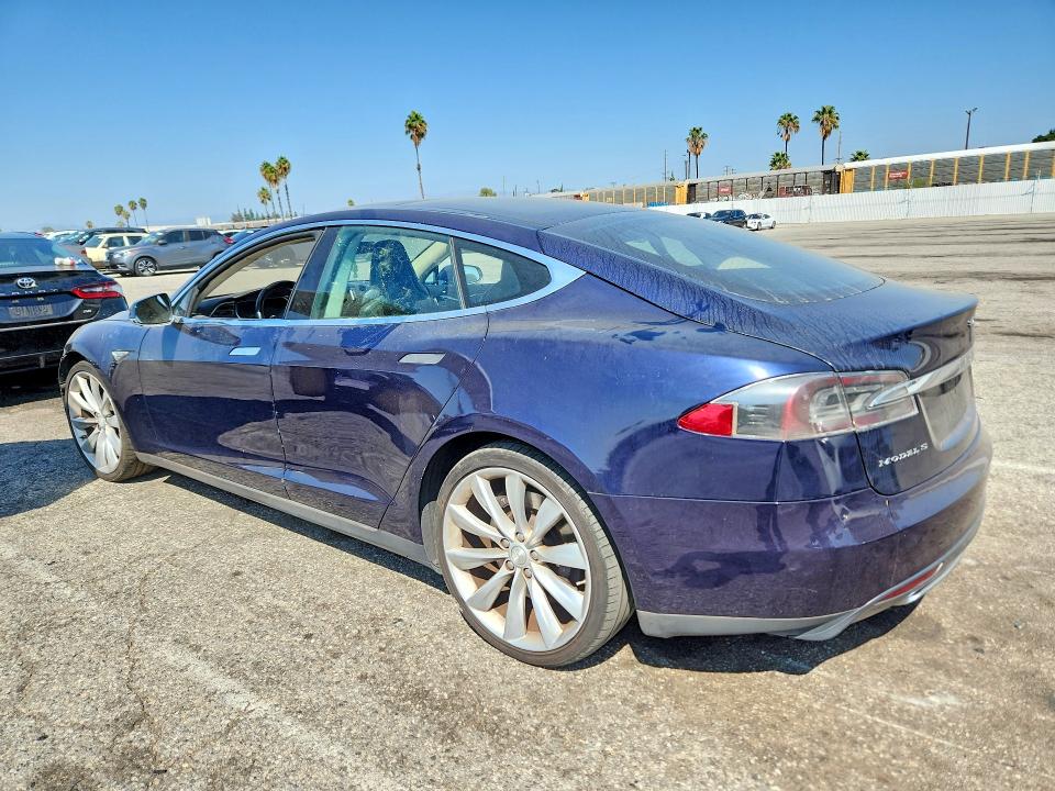 Продажа на аукционе авто 2013 Tesla Model S, vin: 5YJSA1DN0DFP12274, номер лота: 70116406