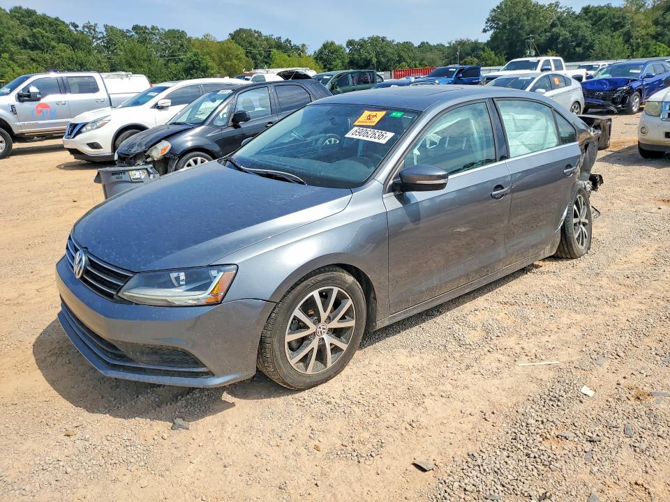 69062636 :رقم المزاد ، 3VWDB7AJ3HM272463 vin ، 2017 Volkswagen Jetta مزاد بيع