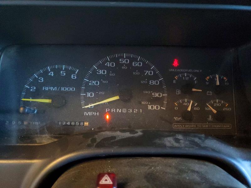 1997 Gmc Suburban მანქანა იყიდება აუქციონზე, vin: 1GKFK16RXVJ713509, აუქციონის ნომერი: 70508566