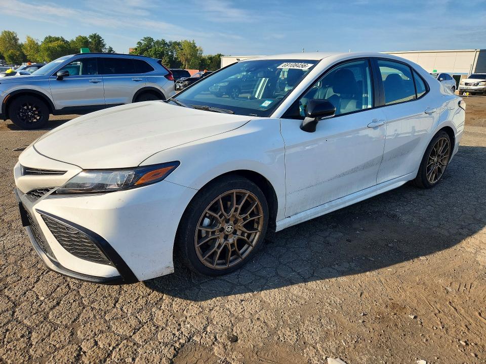 2024 Toyota Camry Hybrid მანქანა იყიდება აუქციონზე, vin: 4T1G31AK2RU078146, აუქციონის ნომერი: 69108456