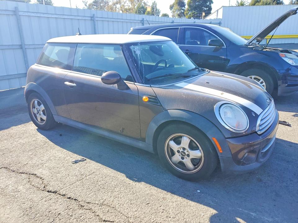 Продажа на аукционе авто 2011 Mini Cooper, vin: WMWSU3C5XBT092562, номер лота: 69810436