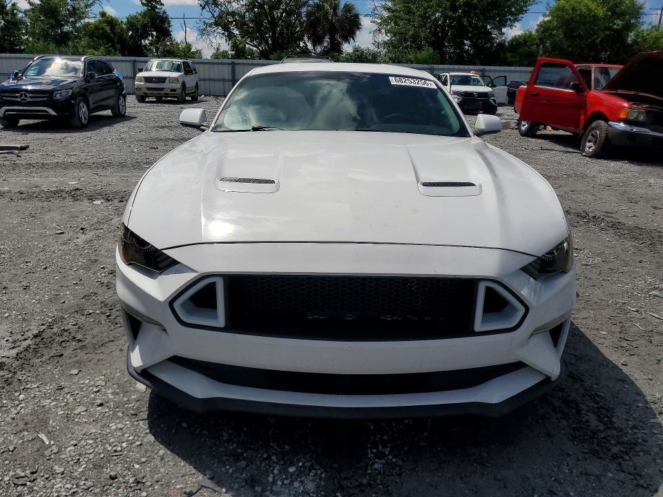 Продаж на аукціоні авто 2018 Ford Mustang, vin: 1FA6P8TH2J5106028, номер лоту: 68253256