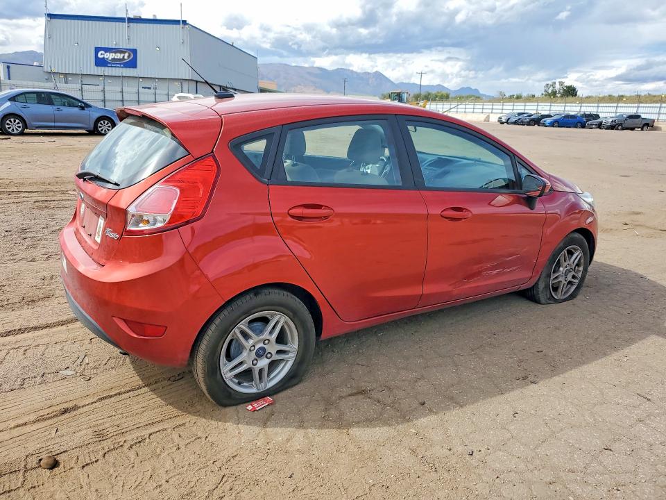 69053136 :رقم المزاد ، 3FADP4EJ3JM107313 vin ، 2018 Ford Fiesta مزاد بيع