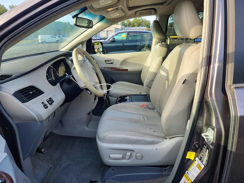 2012 Toyota Sienna მანქანა იყიდება აუქციონზე, vin: 5TDYK3DC8CS268119, აუქციონის ნომერი: 69593756