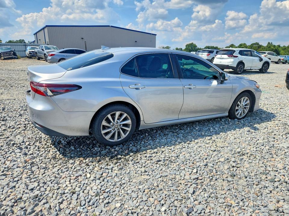 2022 Toyota Camry მანქანა იყიდება აუქციონზე, vin: 4T1C11AK5NU649675, აუქციონის ნომერი: 68806956