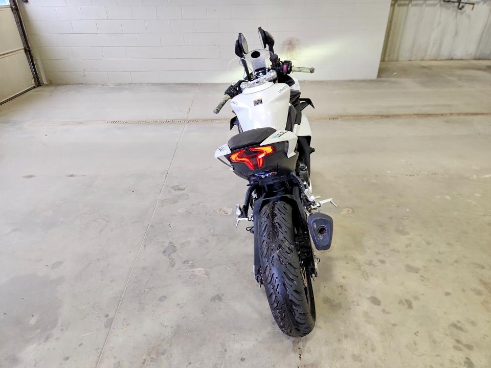 70121986 :رقم المزاد ، LCEPESLAXR6002641 vin ، 2024 Cf Moto 450ss مزاد بيع