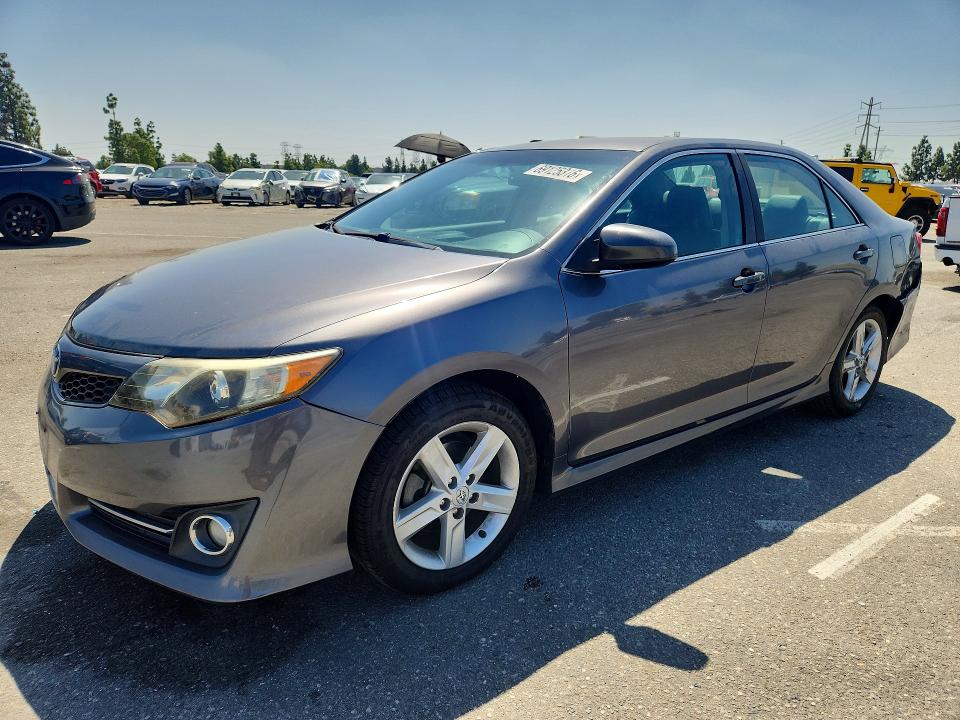 2014 Toyota Camry მანქანა იყიდება აუქციონზე, vin: 4T1BF1FK9EU412094, აუქციონის ნომერი: 69125316