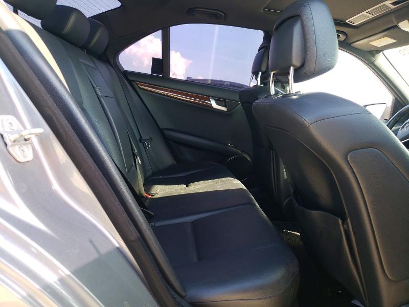 2012 Mercedes-benz C მანქანა იყიდება აუქციონზე, vin: WDDGF4HB9CA621977, აუქციონის ნომერი: 70892066