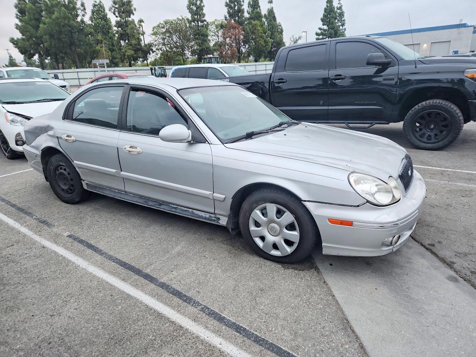 68817756 :رقم المزاد ، KMHWF25S32A681777 vin ، 2002 Hyundai Sonata مزاد بيع