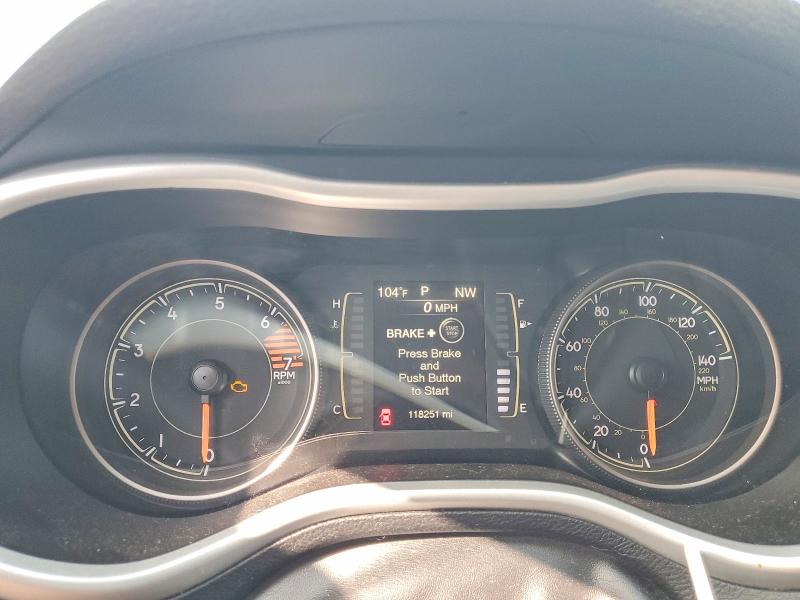 Продаж на аукціоні авто 2018 Jeep Cherokee, vin: 1C4PJLLB6JD537928, номер лоту: 69317636