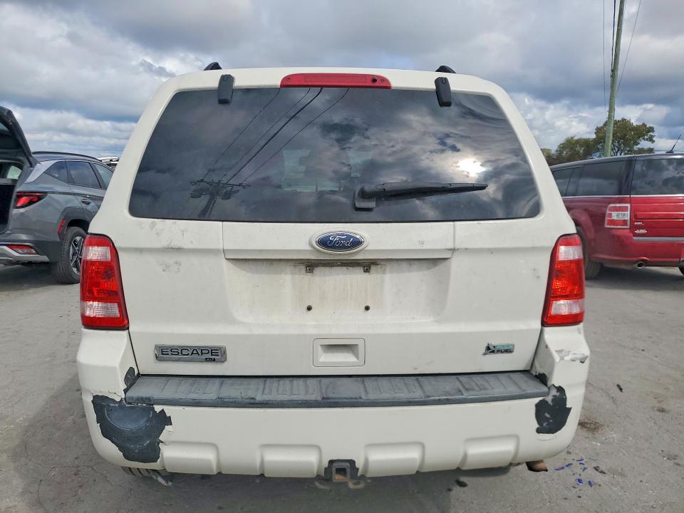 2010 Ford Escape მანქანა იყიდება აუქციონზე, vin: 1FMCU9DG9AKB07658, აუქციონის ნომერი: 70274246