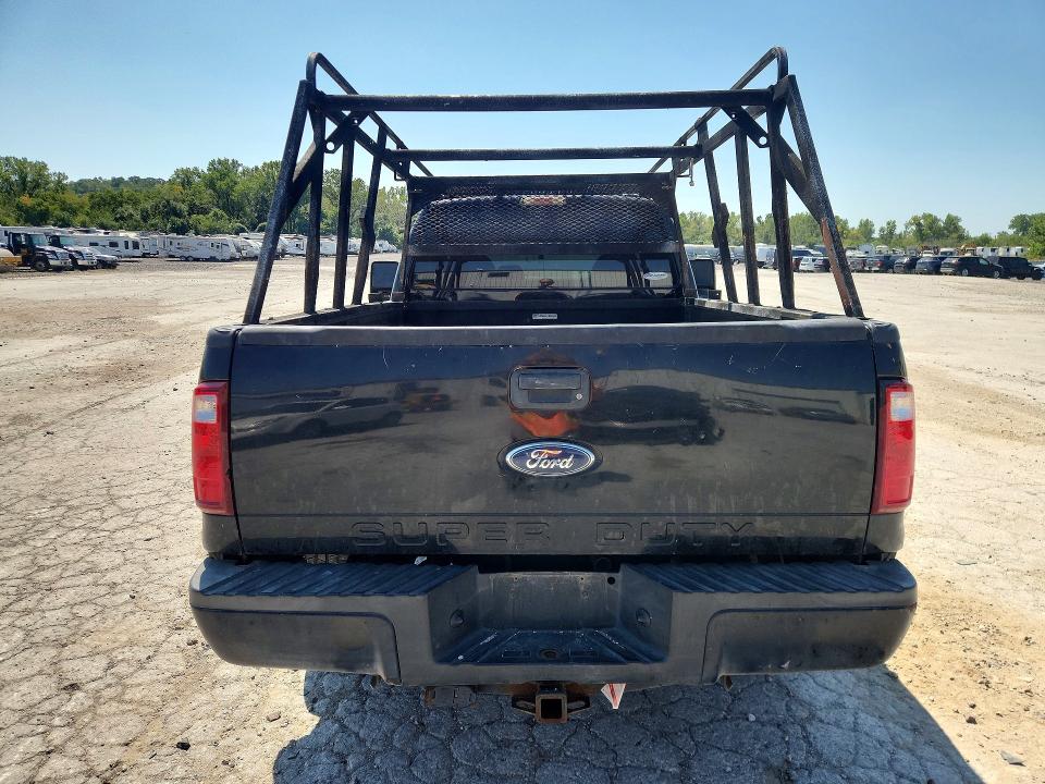 67529416 :رقم المزاد ، 1FTWF30568ED82930 vin ، 2008 Ford F350 مزاد بيع