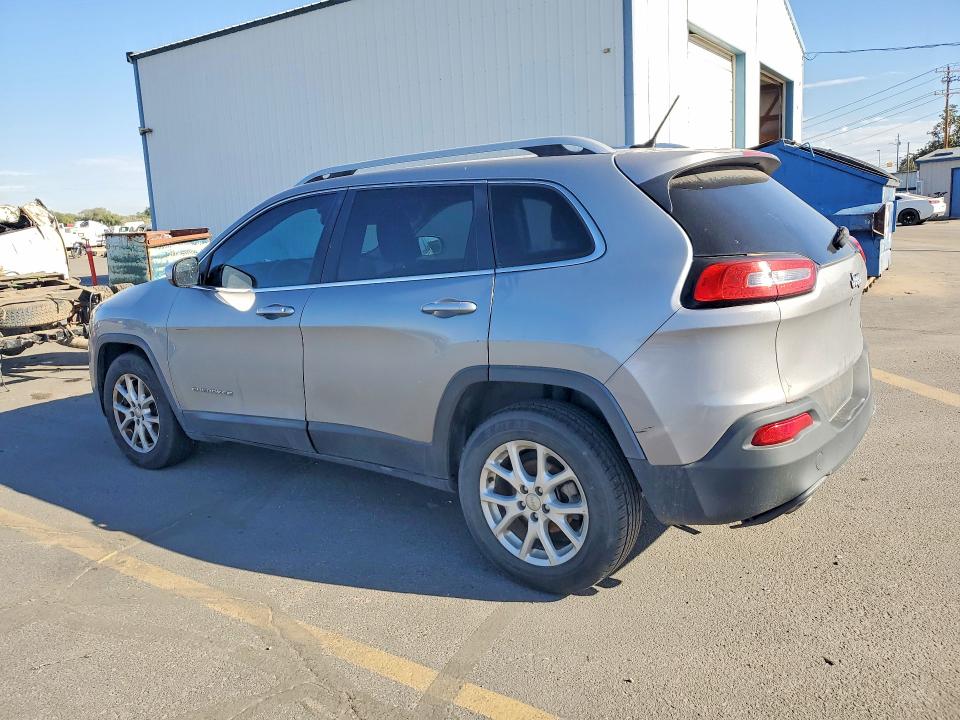 69559766 :رقم المزاد ، 1C4PJLCB6FW608007 vin ، 2015 Jeep Cherokee مزاد بيع