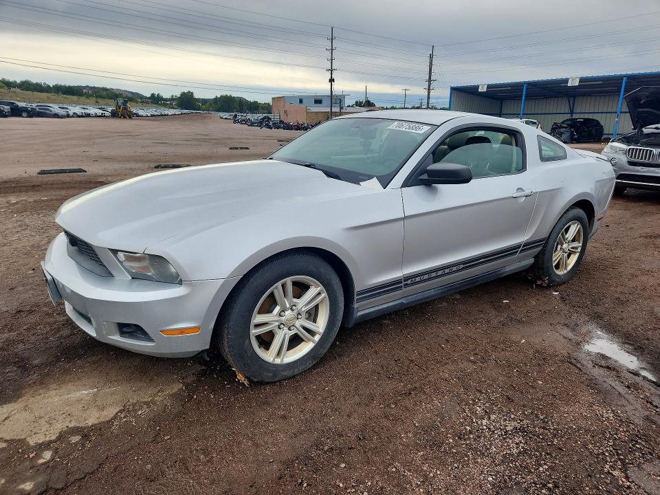 70675886 :رقم المزاد ، 1ZVBP8AMXB5105670 vin ، 2011 Ford Mustang مزاد بيع