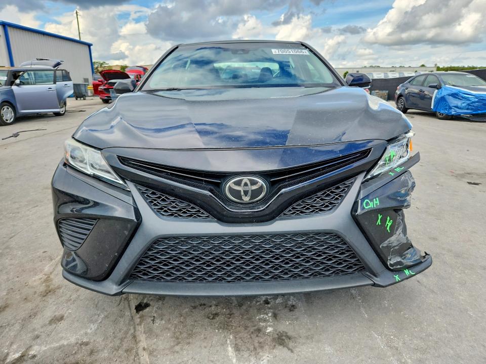 Продажа на аукционе авто 2019 Toyota Camry, vin: 4T1B11HK2KU172183, номер лота: 70051066