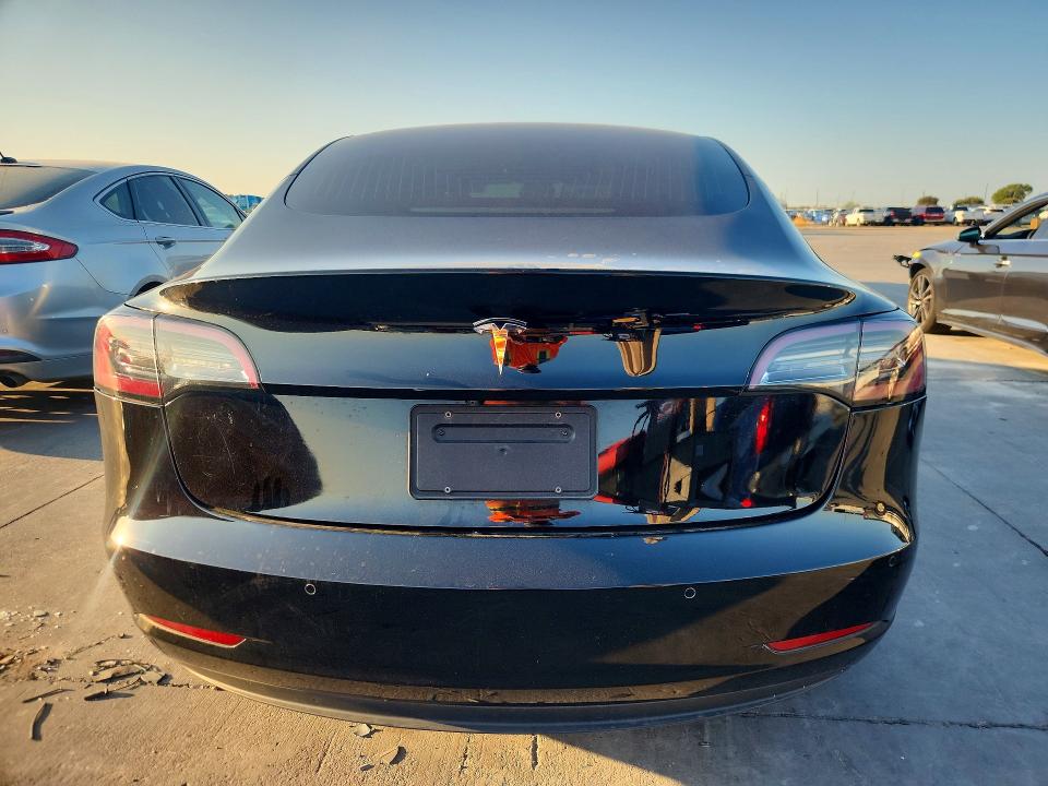 Продаж на аукціоні авто 2019 Tesla Model 3, vin: 5YJ3E1EA8KF406375, номер лоту: 68169596