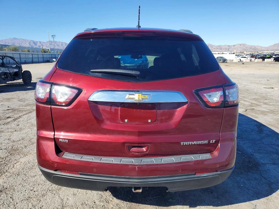 71041306 :رقم المزاد ، 1GNKVHKD4FJ374100 vin ، 2015 Chevrolet Traverse مزاد بيع