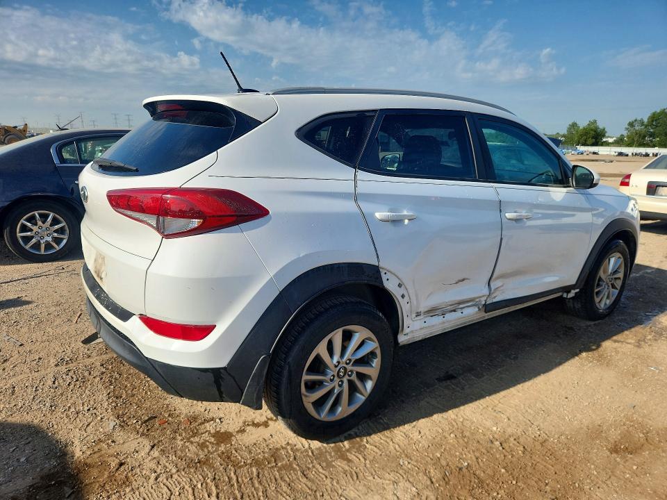 2016 Hyundai Tucson მანქანა იყიდება აუქციონზე, vin: KM8J33A48GU133991, აუქციონის ნომერი: 67344366