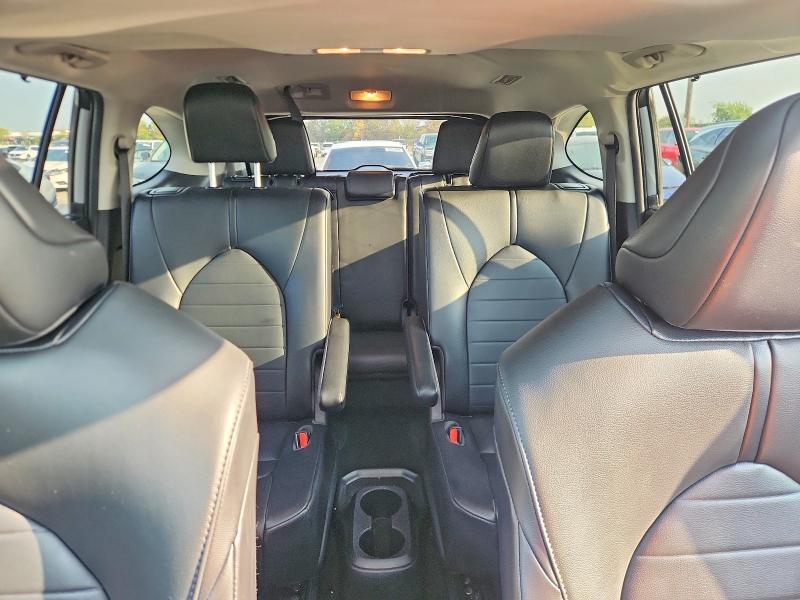 70421556 :رقم المزاد ، 5TDGZRAH6MS527847 vin ، 2021 Toyota Highlander مزاد بيع