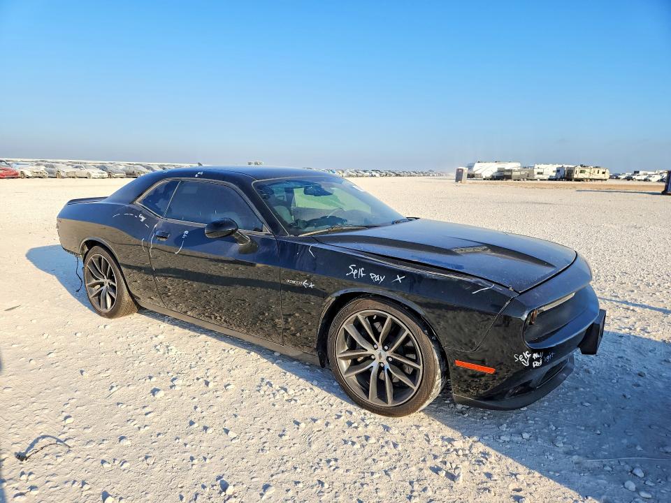 Продаж на аукціоні авто 2018 Dodge Challenger, vin: 2C3CDZBT5JH161362, номер лоту: 67874946
