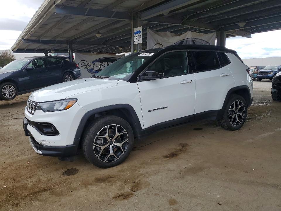 67541806 :رقم المزاد ، 3C4NJDCN5ST546039 vin ، 2025 Jeep Compass مزاد بيع
