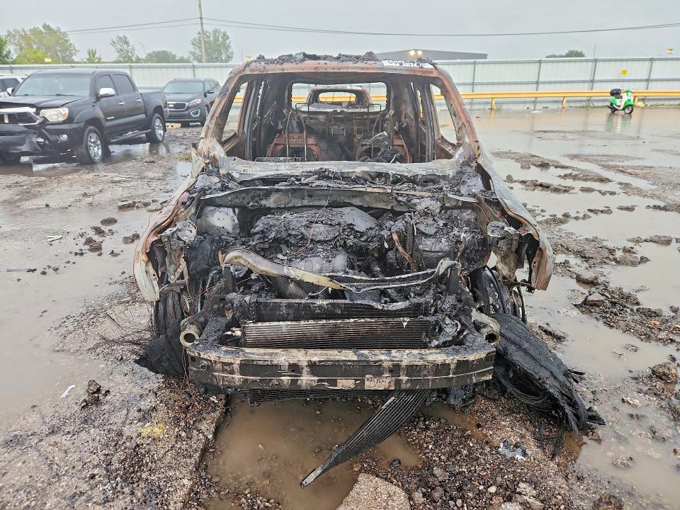 69635746 :رقم المزاد ، ZACNJBBB3LPL32443 vin ، 2020 Jeep Renegade مزاد بيع