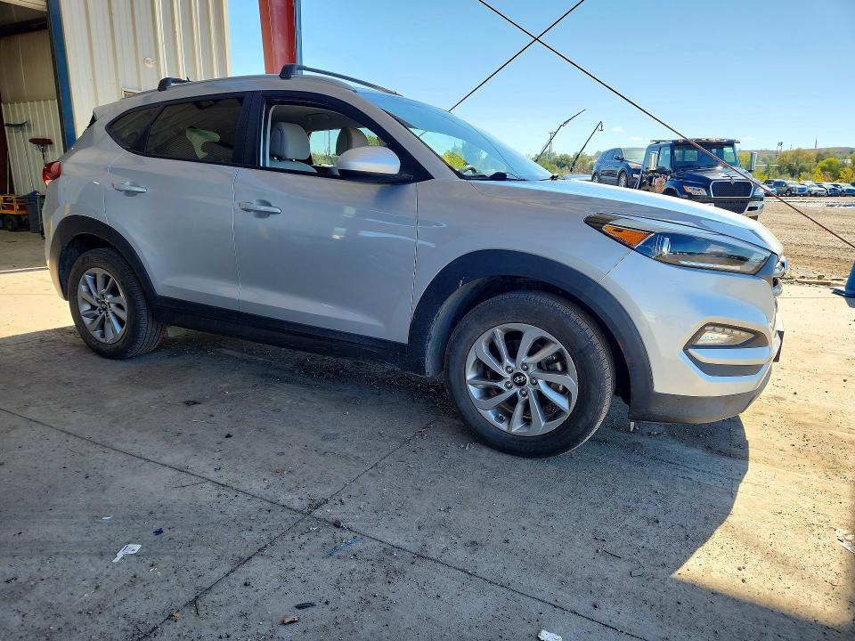 Продажа на аукционе авто 2016 Hyundai Tucson, vin: KM8J3CA41GU130883, номер лота: 70665766