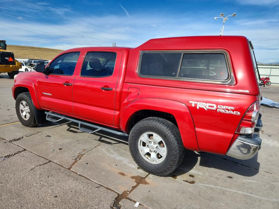 Продаж на аукціоні авто 2015 Toyota Tacoma, vin: 5TFLU4EN4FX128402, номер лоту: 69626796